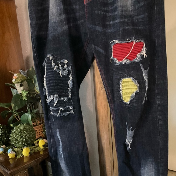 Source Unknown Men's Straight Jeans with Red and Yellow Accents like new - Picture 2 of 10
